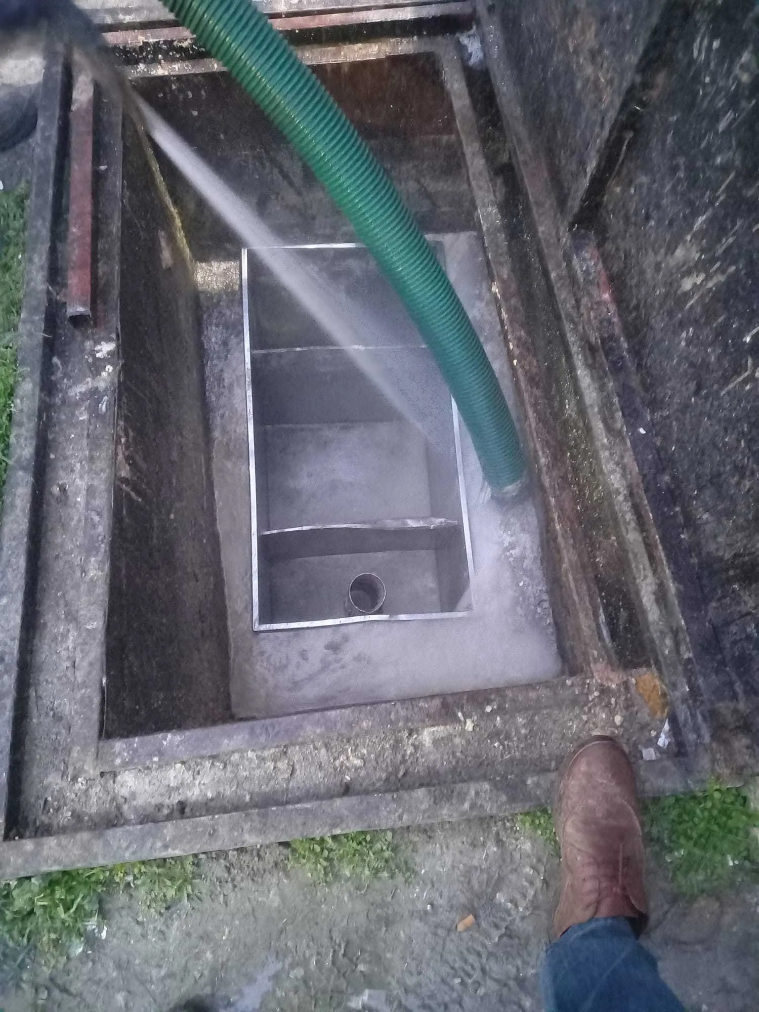 Yağ Tutucu Temizliği